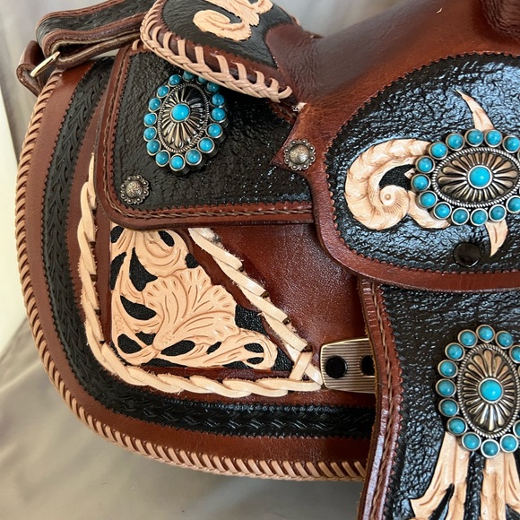 Mustang Western Saddle Purse, Handmade in USA by JohnPaul Leatherworks NWOT - Picture 3 of 15